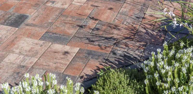 Dlažba s charakterem: VIA TECH od CS Beton | bignews.cz