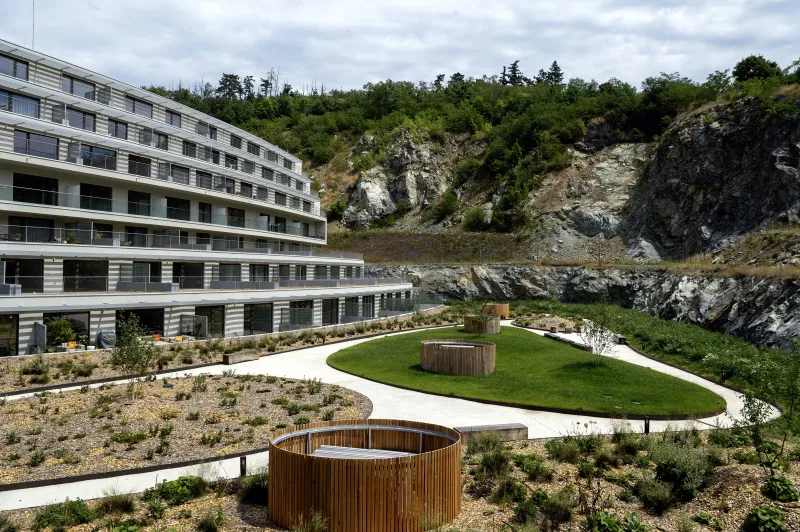 Architektura formovan&aacute; lomem | bignews.cz