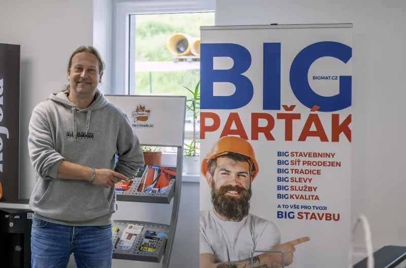 OD REGÁLŮ DO STAVEBNIN V MANĚTÍNĚ | bignews.cz