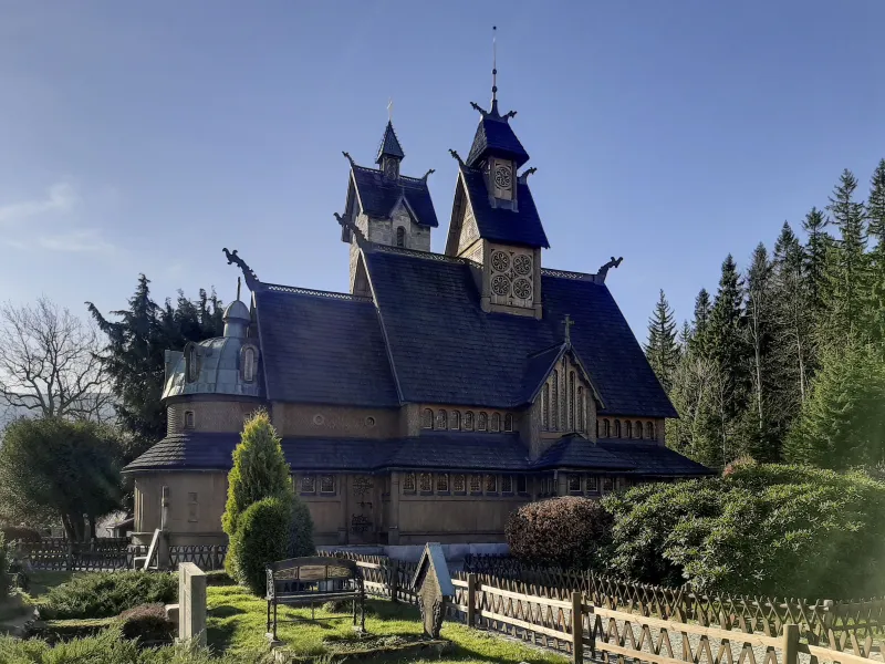 Jarn&iacute; Karpacz: vikingsk&yacute; kostela ledovcov&aacute; jezera | bignews.cz