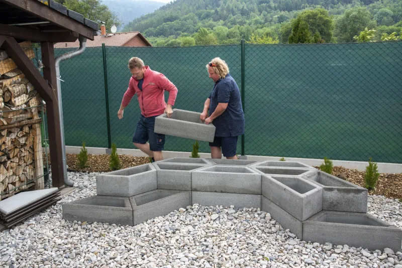 Variabilní zahradní systém PlayStone sluší každé zahradě | bignews.cz