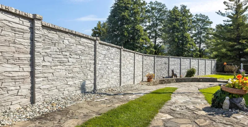 Betonový plot, který udělá dojem | bignews.cz