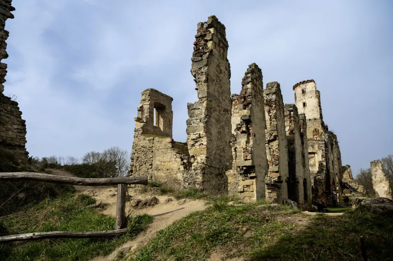 Výlet na zříceninu hradu  | bignews.cz