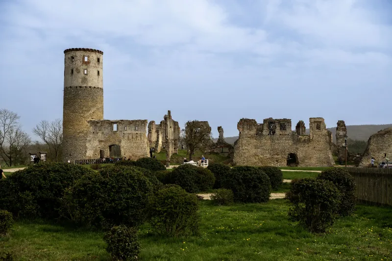 Výlet na zříceninu hradu  | bignews.cz