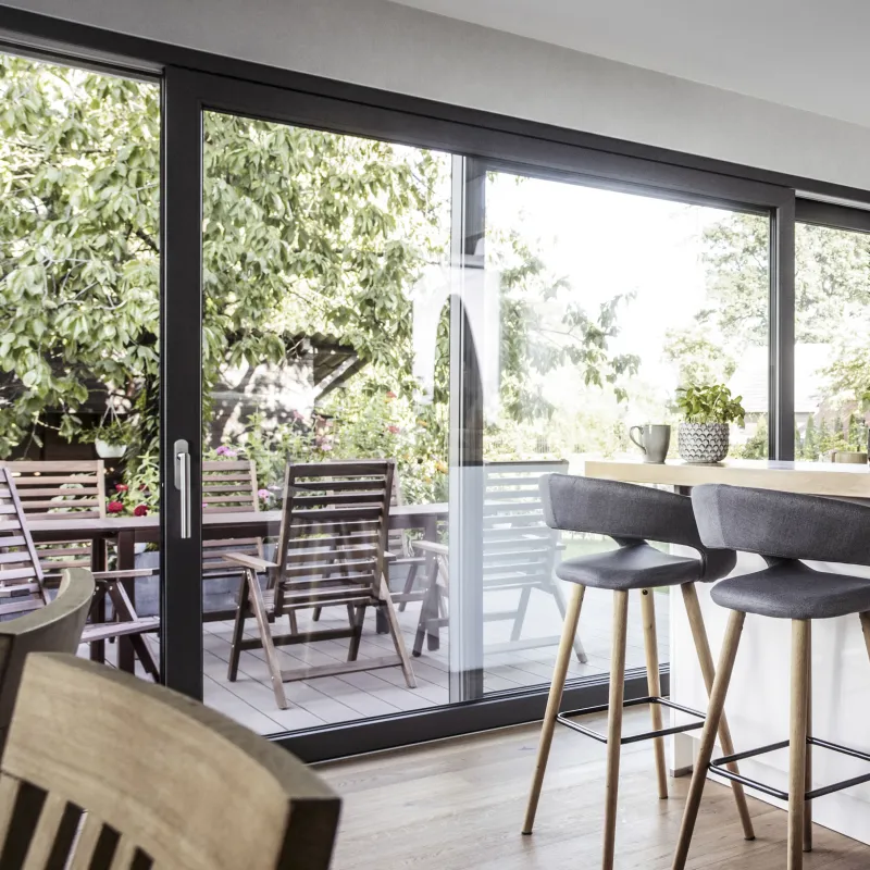 Velkoformátové posuvné dveře si budete užívat | bignews.cz