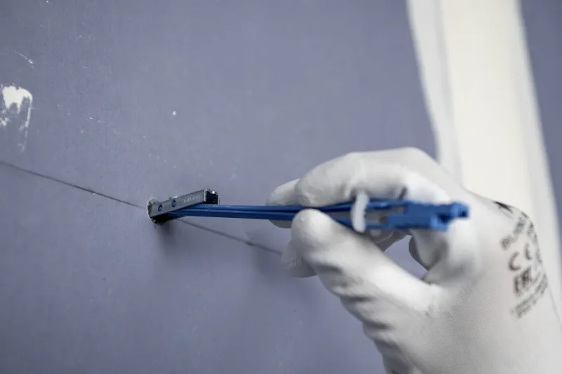 Kuchyňská skřínka ukotvená do sádrokartonu hmoždinkou? | bignews.cz