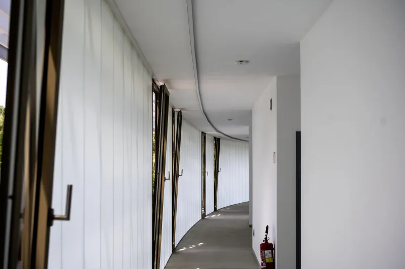 Architektura formovan&aacute; lomem | bignews.cz